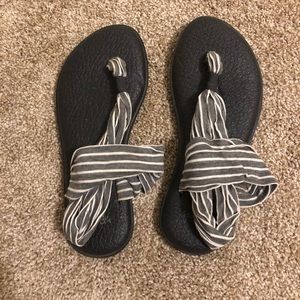 Sanuk sandals
